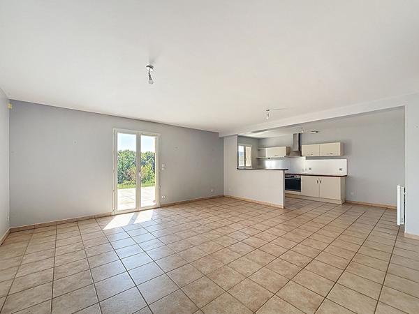 Maison de 105m2, 4 chambres, terrain de 730m2 au calme