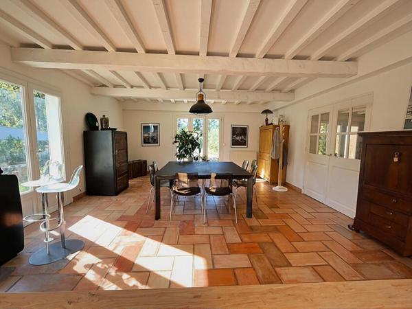 Propriété d'exception 9 pièces de 274 m² sur terrain paysager de 3 990 m² avec piscine Flayosc (83780)