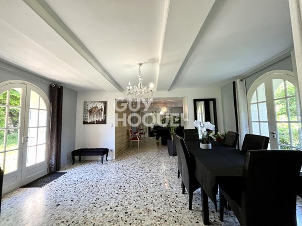 Longère rénovée de 245 m² à Mézières-sur-Seine - Garage & Dépendance