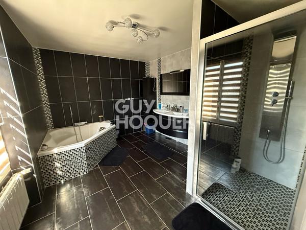 Longère rénovée de 245 m² à Mézières-sur-Seine - Garage & Dépendance