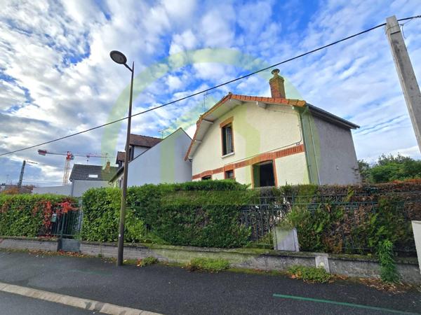 Maison individuelle à FLEURY LES AUBRAIS (45400)