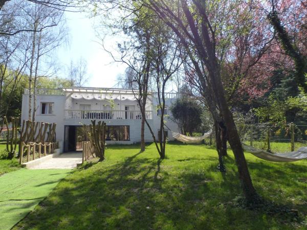 Maison à Nemours, 77140 - 8 pièces 351m²