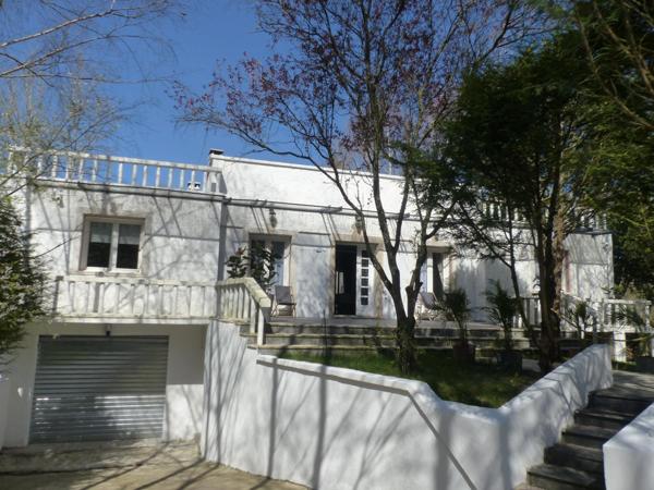 Maison à Nemours, 77140 - 8 pièces 351m²