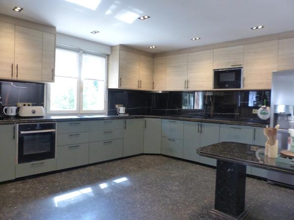 Maison à Nemours, 77140 - 8 pièces 351m²