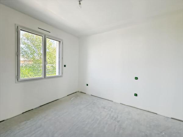 Maison neuve de bonne construction - 100m² proches commerces
