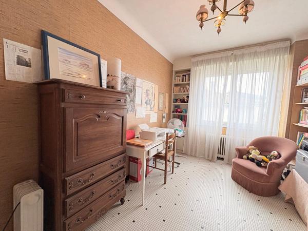 Talence (33400) TALENCE PEIXOTTO – MAISON FAMILIALE 150 M² – 4 CHAMBRES – BUREAU – JARDIN – DOUBLE GARAGE