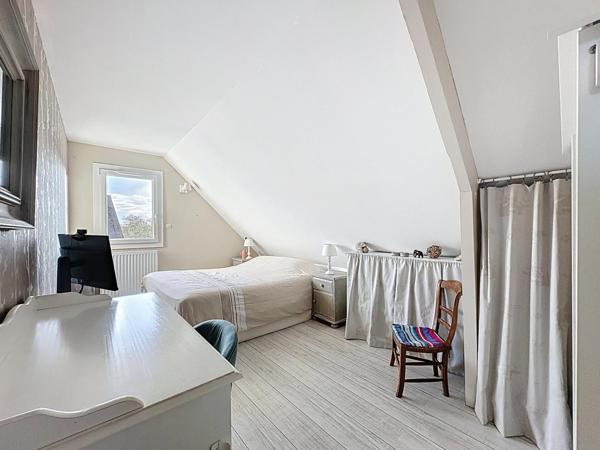 Maison familiale au calme avec piscine