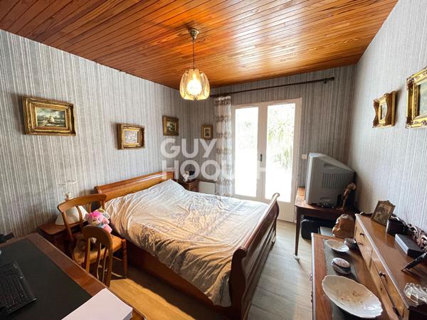 GASTES : maison 3 chambres avec jardin arboré, terrasse et piscine à 100 m du lac