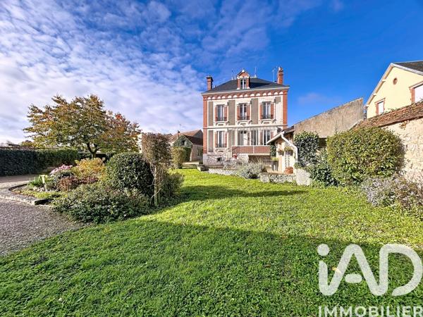 Maison à vendre 7 pièces 173 m² Beaune-la-Rolande