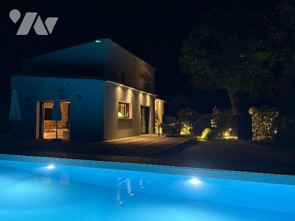 A 10mns REDON - Secteur calme et résidentiel, beau pavillon contemporain de 162 m², comprenant ...