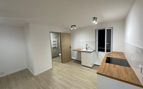 Appartement à vendre    1 pièce • 27,51 m2 Paris 20