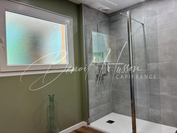 Maison T5 de 114 m² sur terrain arboré de 4063 m²