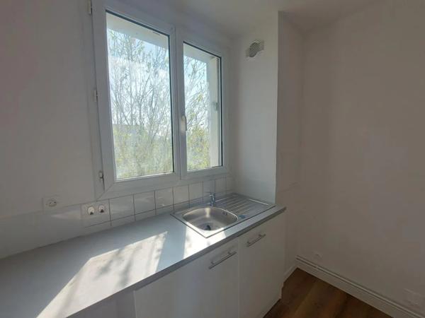 Immeuble à vendre à Mantes-la-Ville (78711)