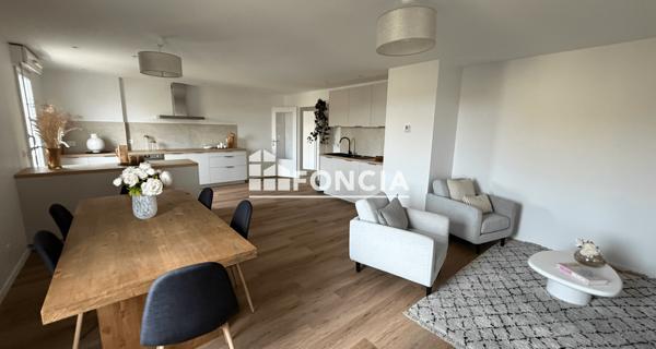 Location Appartement meublé 6 pièces 139.42 m² - Villeurbanne 69100