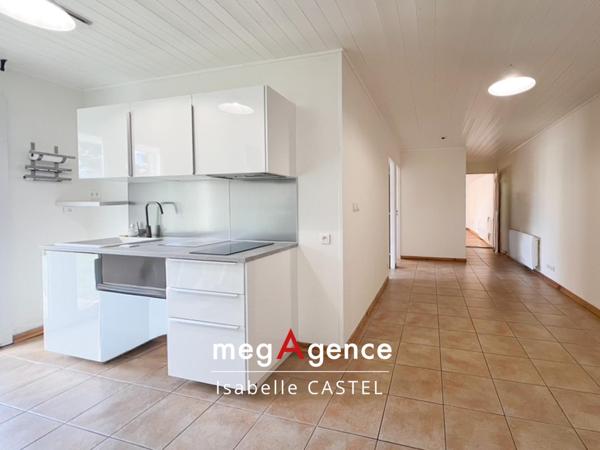 Maison à SABLES D OLONNE, 85180 - 8 pièces 188m²