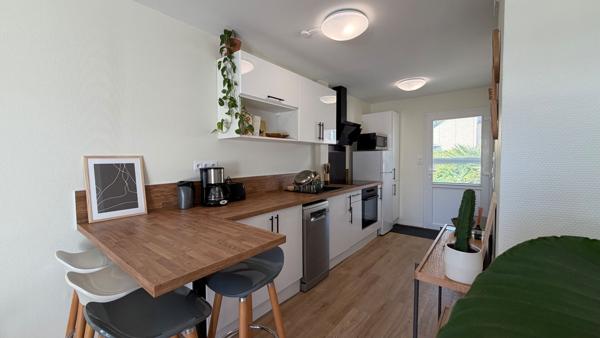 A vendre Erdeven - Appartement rénové avec terrasse, à deux pas de la mer