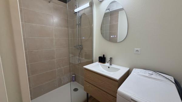 A vendre Erdeven - Appartement rénové avec terrasse, à deux pas de la mer