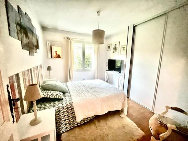 Villa avec jardin, piscine et garage à Flayosc. Votre maison de rêve au coeur de la Provence ! 6 pièce(s) 130 m2