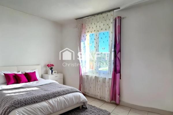 Deux logements, piscine, calme, proximité écoles