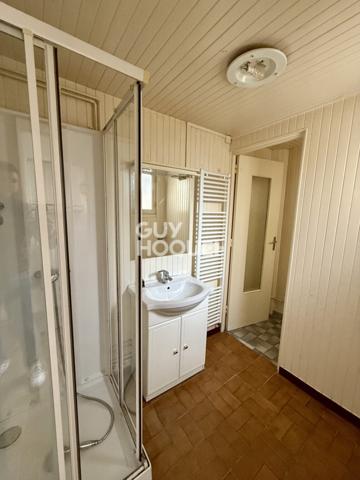 SAINT HONORÉ - MAISON D'ENVIRON 55M² AVEC COUR