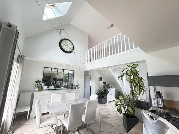Maison contemporaine de 222,70 m²