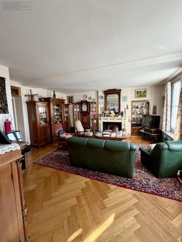 Maison à vendre à Bourgueil dans l'Indre-et-Loire (37140), ref : 49076-352