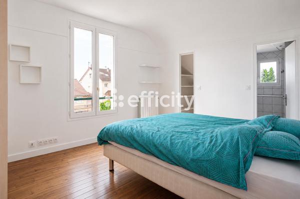 Maison
         6 pièces
        - 148 m² Exclusivité 499 000 € *