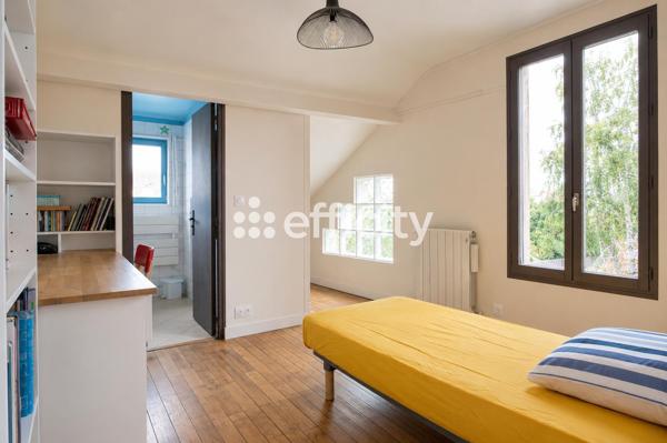 Maison
         6 pièces
        - 148 m² Exclusivité 499 000 € *