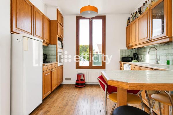 Maison
         6 pièces
        - 148 m² Exclusivité 499 000 € *
