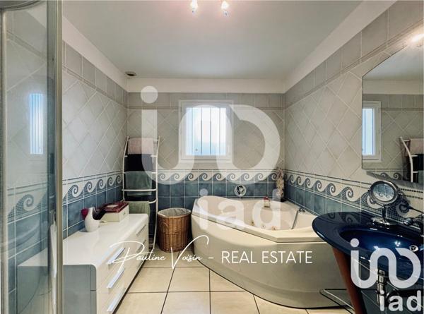 Maison 4 pièces de 140 m² à Lacanau (33680)