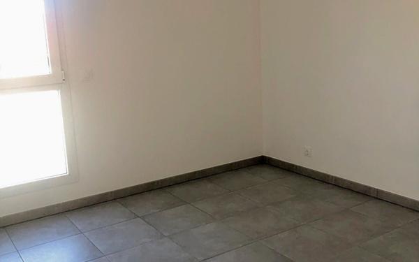 Appartement à vendre    3 pièces • 66,18 m2 Miramas