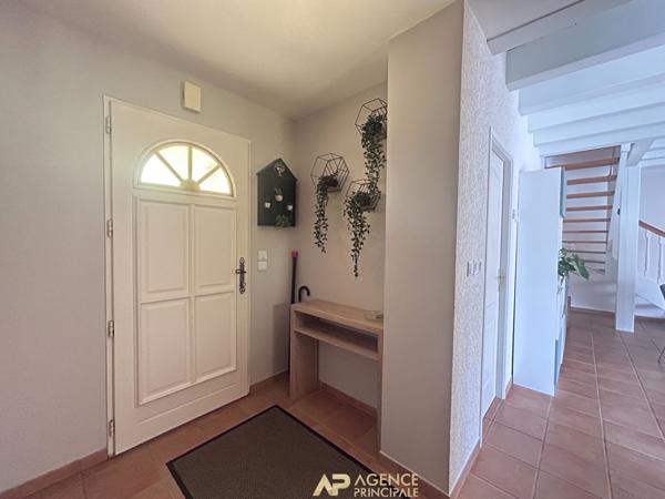 Maison familiale - 142m2 - piscine - Puilboreau 600 000 € **  - Référence  FB748