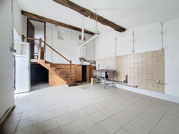 A Vendre à Ordan Larroque une maison de 6 pièces  d'une surface habitable de 140m2