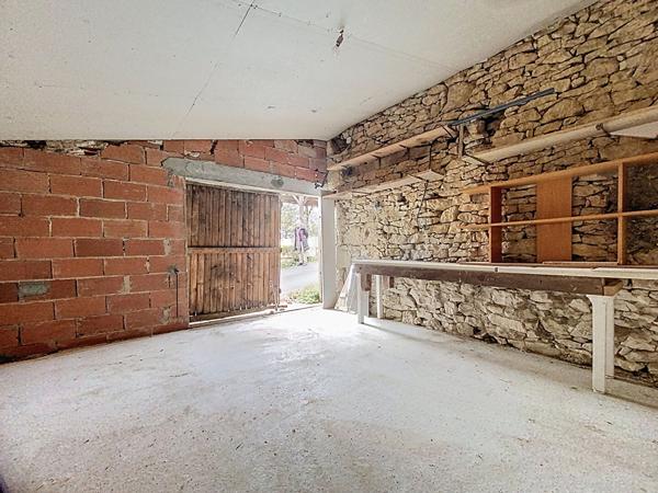 A Vendre à Ordan Larroque une maison de 6 pièces  d'une surface habitable de 140m2