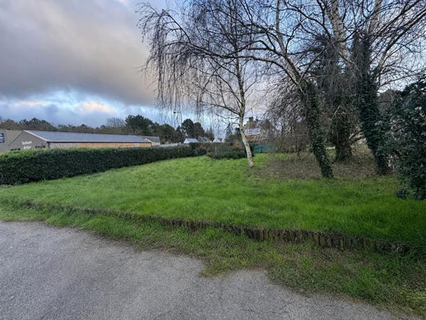 Terrain à bâtir de 532m², Proche bourg de Brech et commerces, EXCLUSIVITE