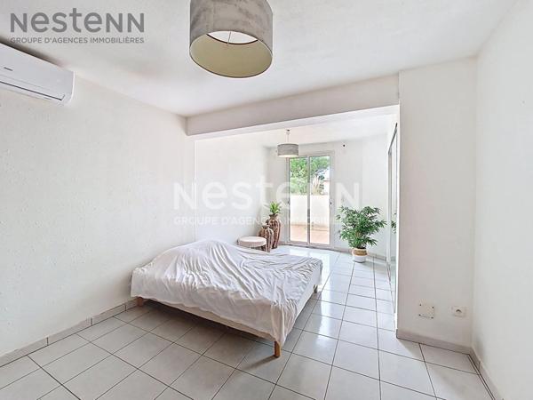 Grande villa familiale avec piscine et dépendance à Lunel