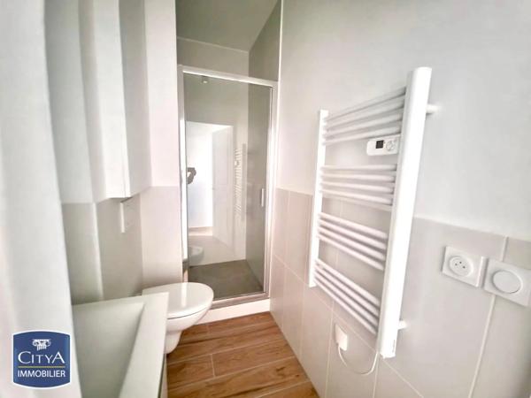 Appartement à louer 1 pièce 22.15m² Toulon (83000)