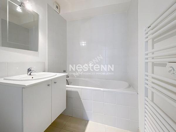 Appartement T3 à Avrillé - stationnements