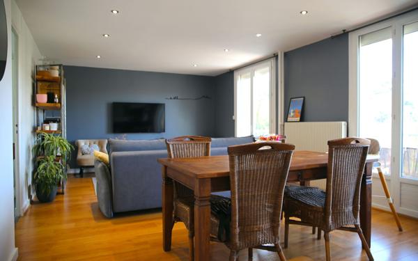 Appartement à vendre    3 pièces • 70 m2 Tassin-la-Demi-Lune