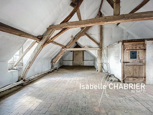 CHATEAUNEUF, MAISON ANCIENNE AVEC 4 CHAMBRES