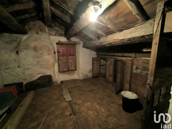 Maison 4 pièces de 80 m² à Fayet (12360)