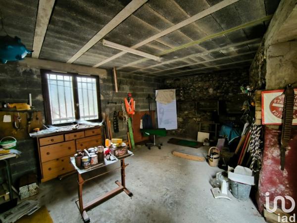 Maison 4 pièces de 80 m² à Fayet (12360)