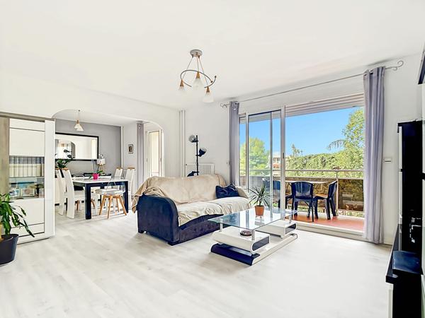 Appartement 4 pièces 90 m2 à vendre - Secteur Saint-Tronc -13010 Marseille