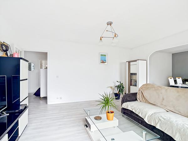 Appartement 4 pièces 90 m2 à vendre - Secteur Saint-Tronc -13010 Marseille