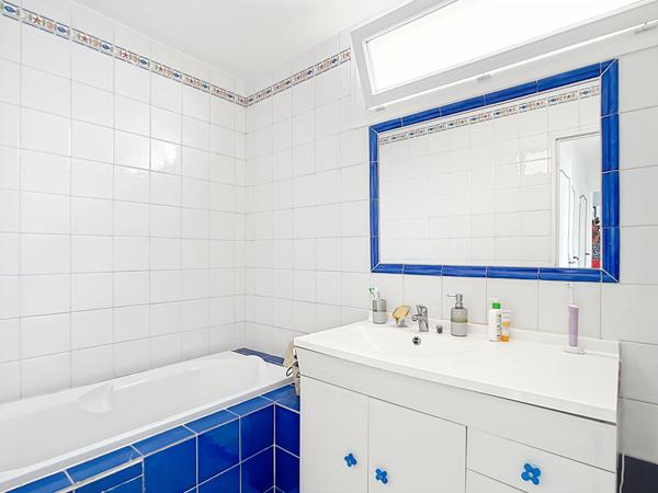 Appartement 4 pièces 90 m2 à vendre - Secteur Saint-Tronc -13010 Marseille