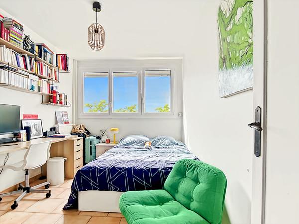 Appartement 4 pièces 90 m2 à vendre - Secteur Saint-Tronc -13010 Marseille