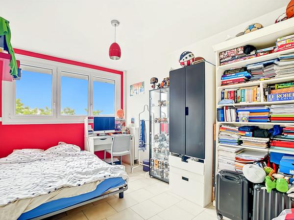 Appartement 4 pièces 90 m2 à vendre - Secteur Saint-Tronc -13010 Marseille