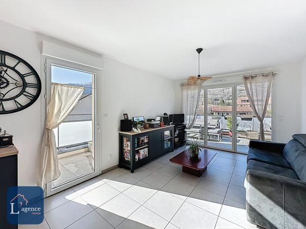 T3 en dernier étage + terrasse de 25m² vue dégagée + double Pkg en sous-sol - Toutes proximités