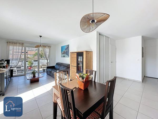 T3 en dernier étage + terrasse de 25m² vue dégagée + double Pkg en sous-sol - Toutes proximités