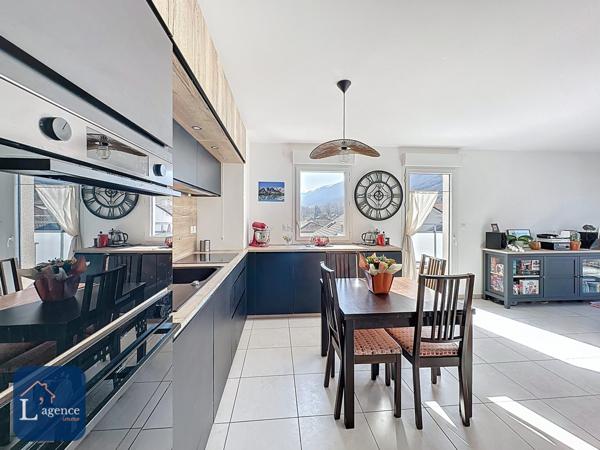 T3 en dernier étage + terrasse de 25m² vue dégagée + double Pkg en sous-sol - Toutes proximités